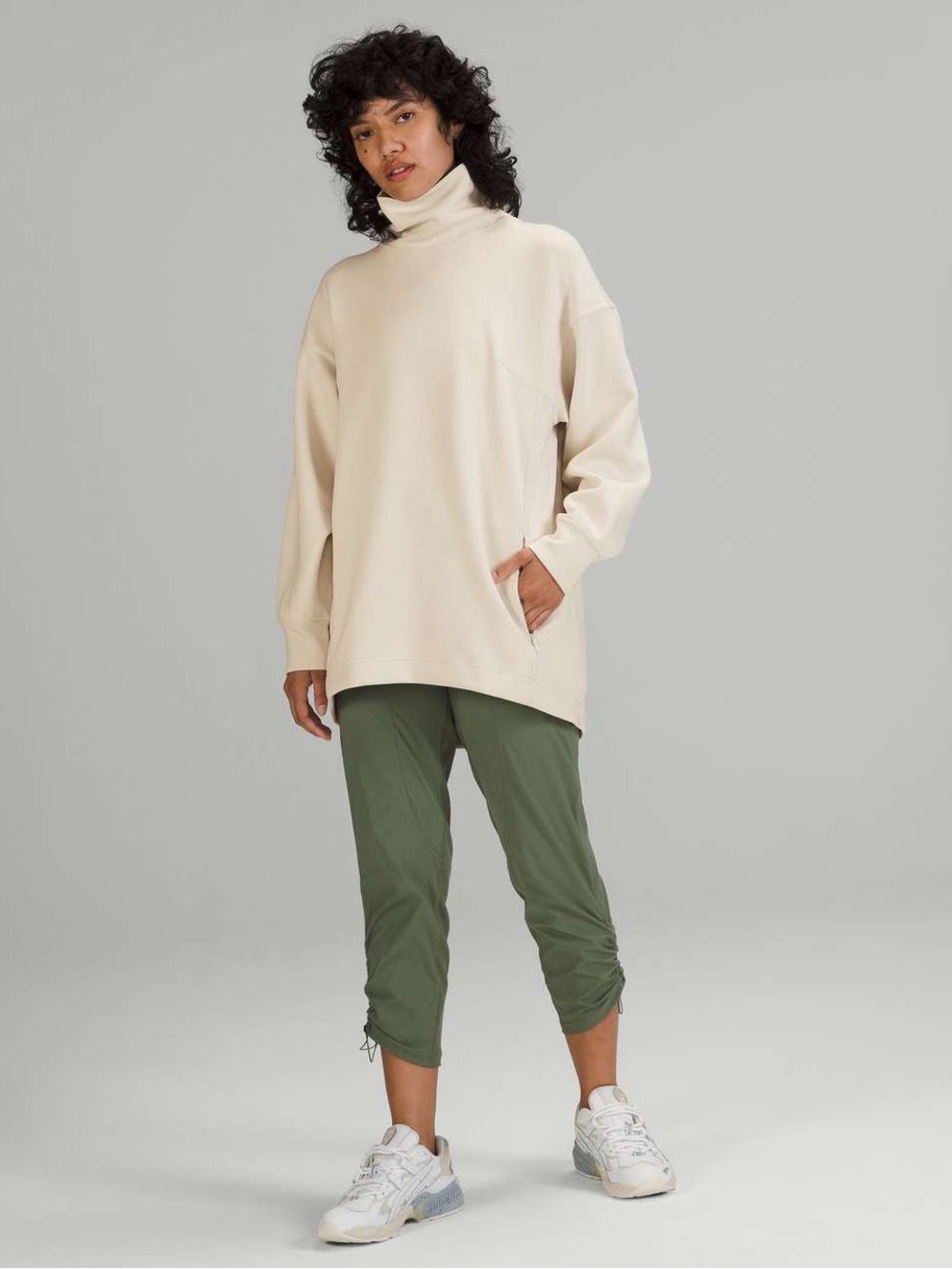 lululemon athletica Cream Turtleneck Pullover Sweater